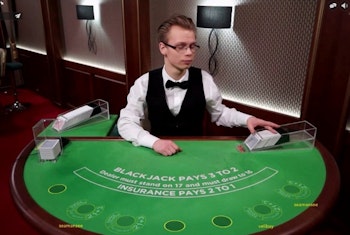 Turn Up the Heat with Summer Blackjack Tournaments
